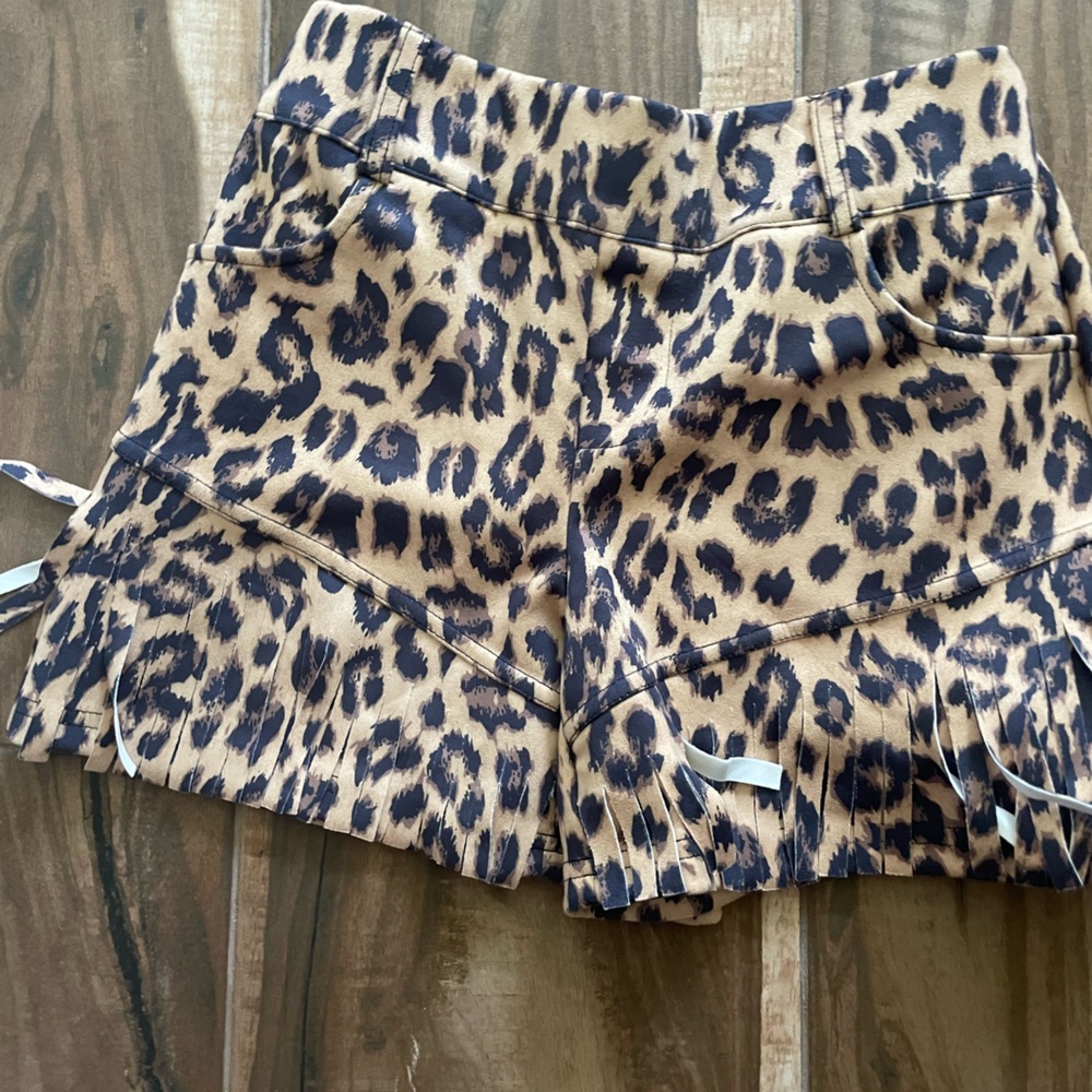 Crazy train Womens fringe shorts small